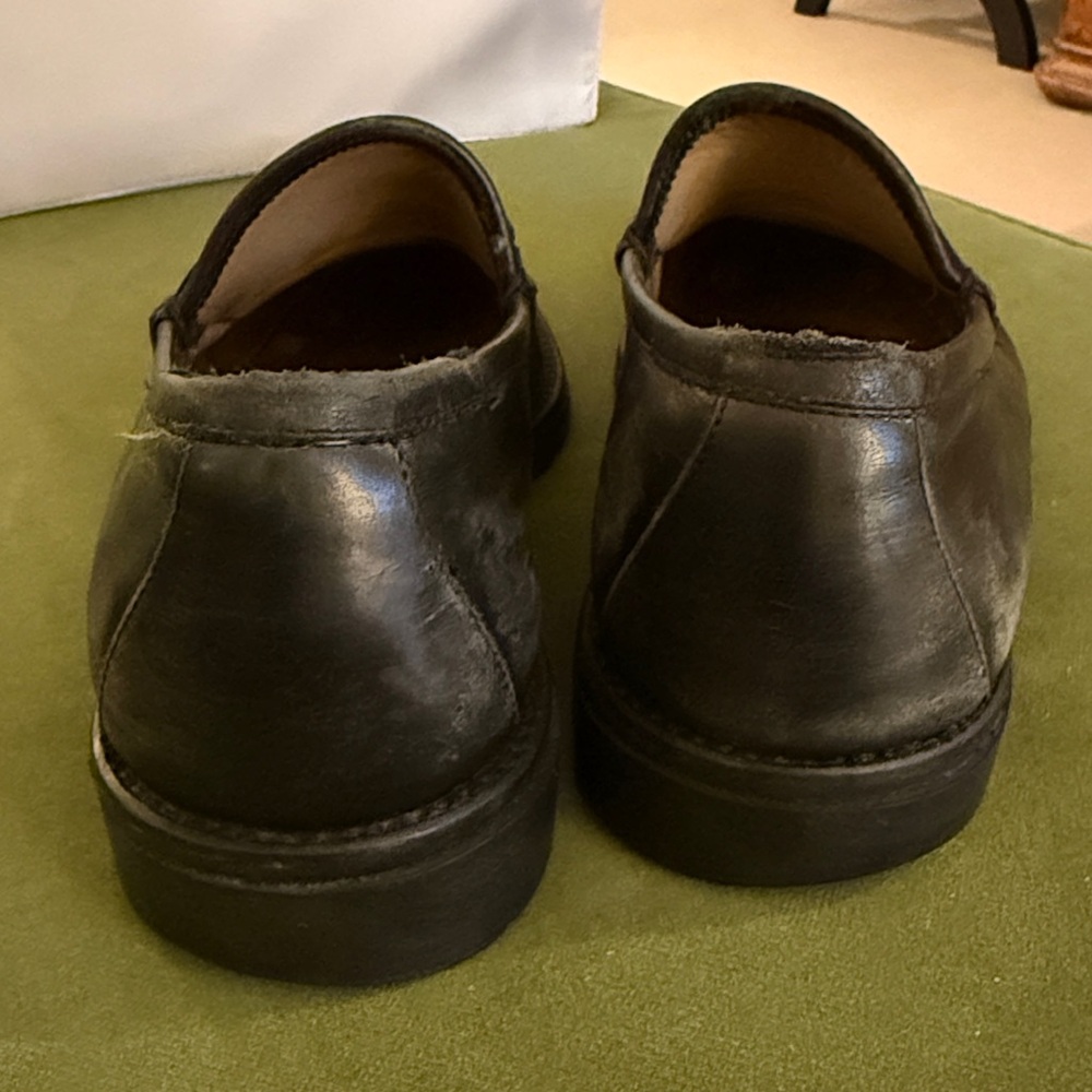 Gucci Men's Black Leather lug sole Loafers - Picture 3 of 6